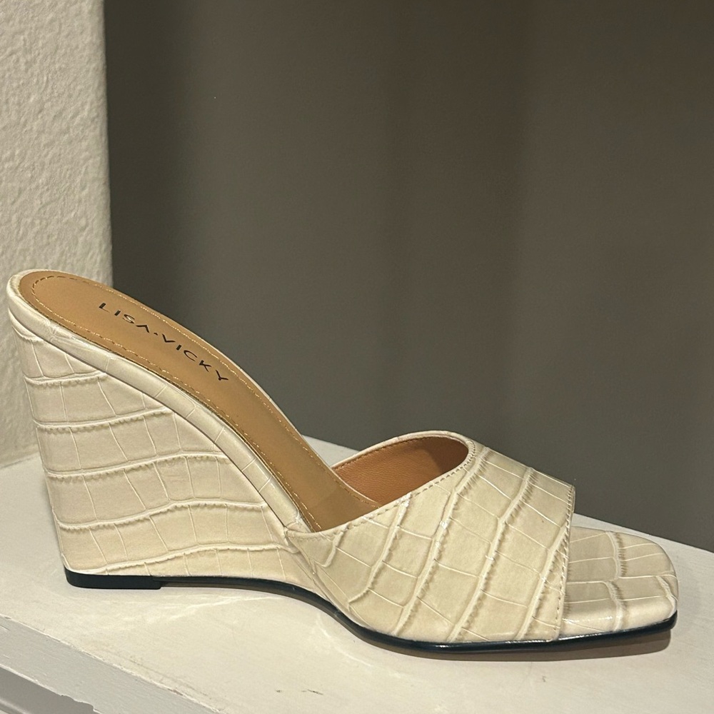 Lisa Vicky Adore-V Croco Wedge Sandals Womens 6.5M Cream Corcodile Croco NEW - Picture 5 of 10